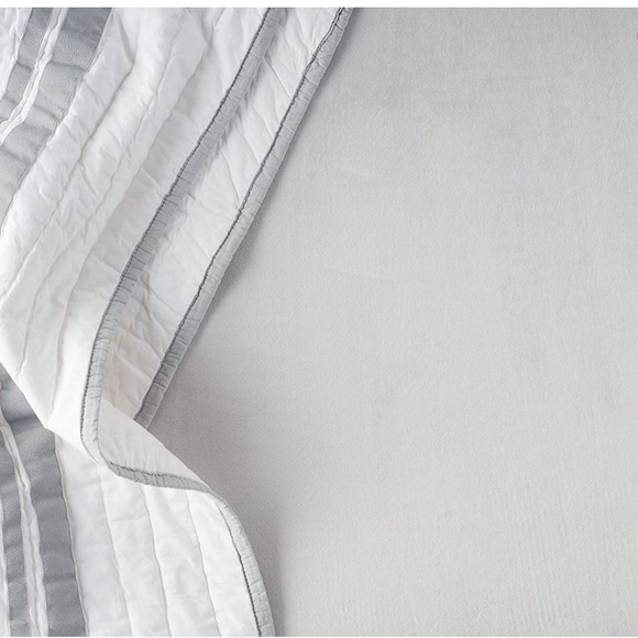 Pottery Barn Baby Crib Fitted Sheet - Picture 4 of 4